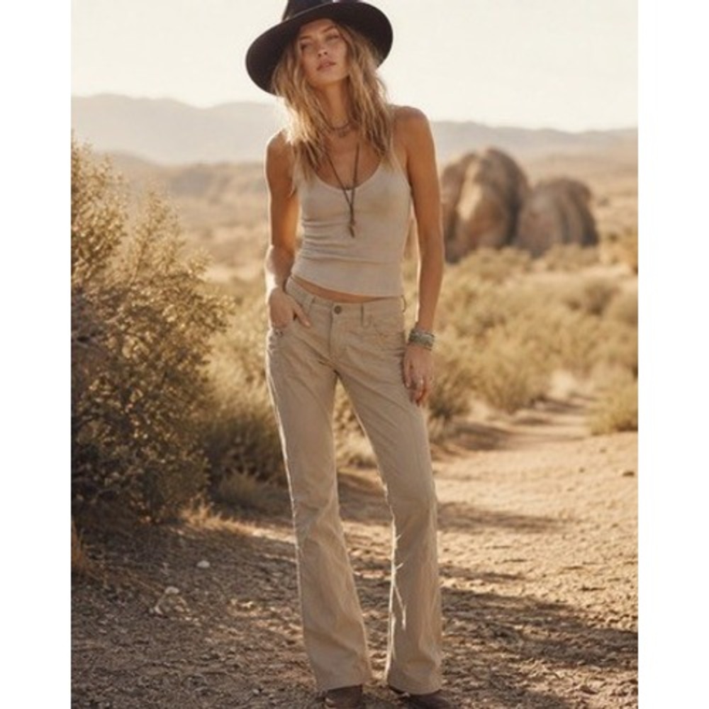 Royal Robbins Discovery Pants Womens 2 Short Khaki Tan Stretch Hiking Outdoor